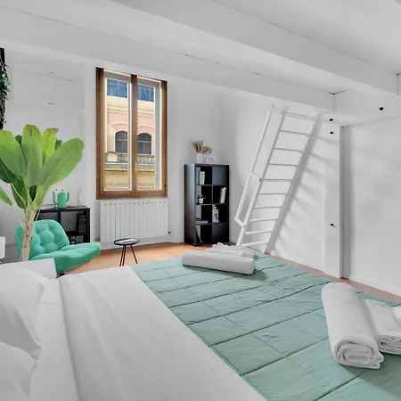 Апартаменты Bright Design House In The Heart Of Болонья