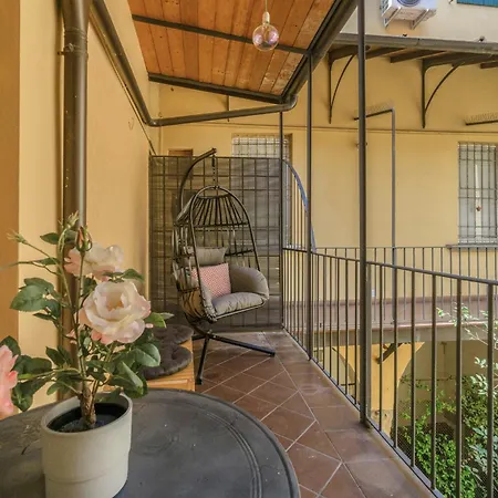 Bright Design House In The Heart Of * Bolonya