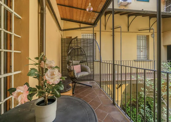 Bright Design House In The Heart Of * בולוניה